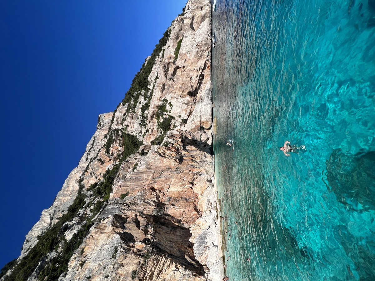 Gabis em Cala Mariolu, Sardenha